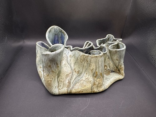 Ausgefallene vase mit falten - mit,